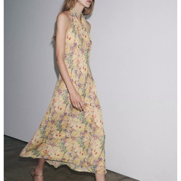 Zara Dresses & Skirts - NWT ZARA ZW COLLECTION FLORAL PRINT DRESS